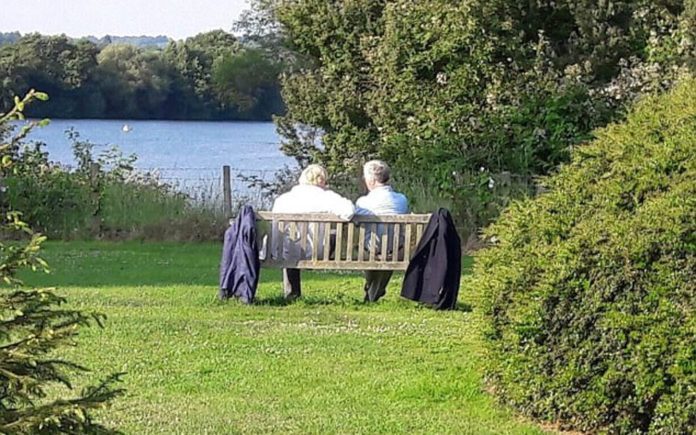 Picture of the Week – A Coalition of Conspiracy – Boris Johnson pictured plotting with Sir Michael Fallon on a bench in Kent