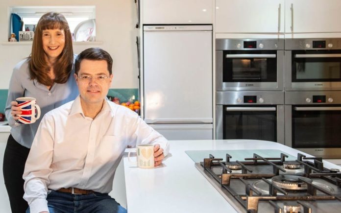 Moron of the Moment – James Brokenshire MP – Wannabe Conservative leader James Brokenshire makes a prat of himself by allowing his wife to bleat on about her four ovens.