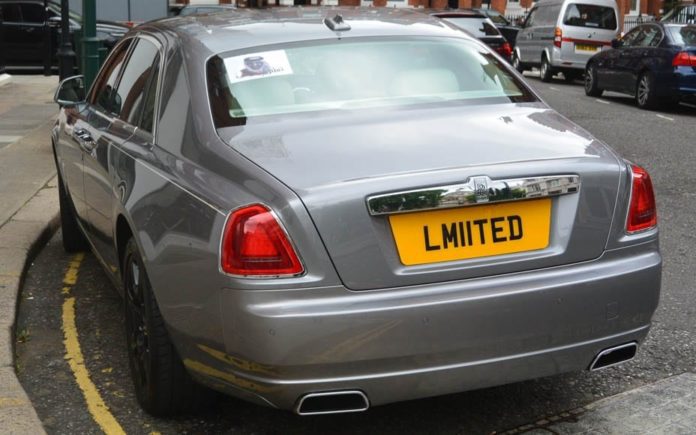 Limited in Knightsbridge – Arab Rolls-Royce Ghost LMIITED