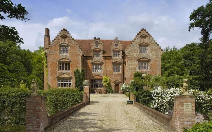 Mind the Moat – Morley Old Hall, Morley St. Peter, Wymondham, Norfolk, NR18 9TT – £2.25 million ($2.8 million, €2.6 million or درهم10.3 million‎‎) – Strutt & Parker