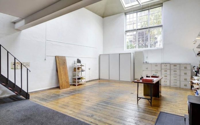 Selling a Studio – 14 Avenue Studios, Sydney Close, Chelsea, London, SW3 6HW – For sale with Best Gapp – £2.7 million ($3.4 million or €3 million or درهم‎‎,12.4 million)