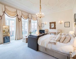 Studios on the up? Southwell House, 34 – 36 Egerton Gardens, London, SW3 2DB – Studio flat for sale for £1.375 million