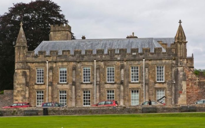 A Dean’s Palace – £2.5 million for The Old Deanery, Wells, Somerset, United Kingdom, BA5 2UG – Lodestone Property offer The Old Deanery with a guide price of £2.5 million ($3.2 million, €2.8 million or درهم11.7 million) and seek best and final offers by 12 noon on Thursday 12th September 2019.