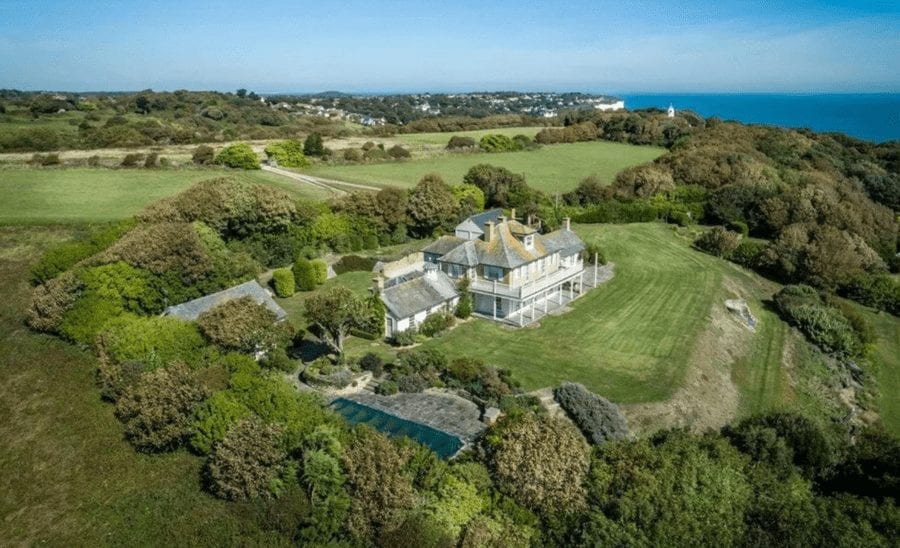 Back on The Front – £5 million for The Cliff House, The South Foreland Estate, The Front, St Margaret’s Bay, Dover, Kent, CT15 6HP, United Kingdom through estate agents Knight Frank – Coastal ‘estate’ with its own lighthouse perched on the White Cliffs of Dover for sale; it was used in scenes featuring Oliver Reed in ‘The Shuttered Room.’