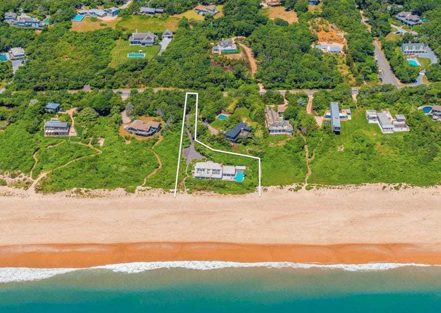 A Highway Ponzi House – 216 Old Montauk Highway, Montauk, The Hamptons, New York State, NY 11954, United States of America – Montauk beach house built for Ponzi schemer Bernie Madoff resurfaces for sale for double what U.S. Marshalls got for it in 2009 – Offered for sale by Out East for £14.1 million ($17.9 million, €15.3 million or درهم65.7 million). Owned currently by Broadway producer Daryl Roff and real estate billionaire Steven Roth.