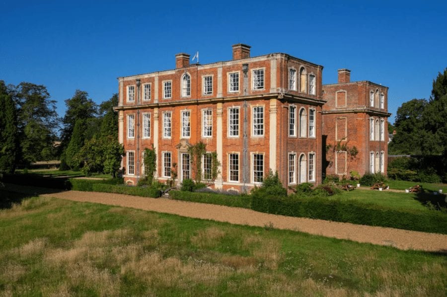 Chic Chicheley – £7 million for Grade I listed Chicheley Hall, Hall Lane, Chicheley, near Olney, Newport Pagnell, Buckinghamshire, MK16 9JJ, United Kingdom – Grade I listed Baroque mansion Chicheley Hall in Buckinghamshire for sale for £7 million ($9.1 million, €7.7 million or درهم12.6 million) or 62% less than the current owners have spent on it through Knight Frank.