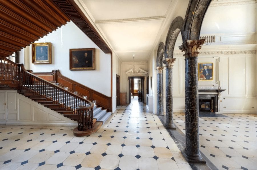 Chic Chicheley – £7 million for Grade I listed Chicheley Hall, Hall Lane, Chicheley, near Olney, Newport Pagnell, Buckinghamshire, MK16 9JJ, United Kingdom – Grade I listed Baroque mansion Chicheley Hall in Buckinghamshire for sale for £7 million ($9.1 million, €7.7 million or درهم12.6 million) or 62% less than the current owners have spent on it through Knight Frank.