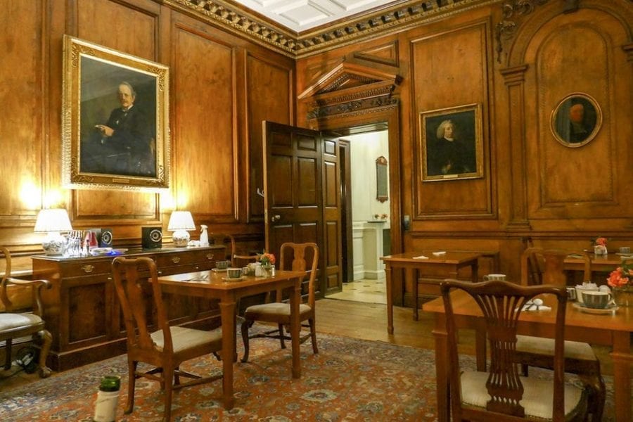 Chic Chicheley – £7 million for Grade I listed Chicheley Hall, Hall Lane, Chicheley, near Olney, Newport Pagnell, Buckinghamshire, MK16 9JJ, United Kingdom – Grade I listed Baroque mansion Chicheley Hall in Buckinghamshire for sale for £7 million ($9.1 million, €7.7 million or درهم12.6 million) or 62% less than the current owners have spent on it through Knight Frank.