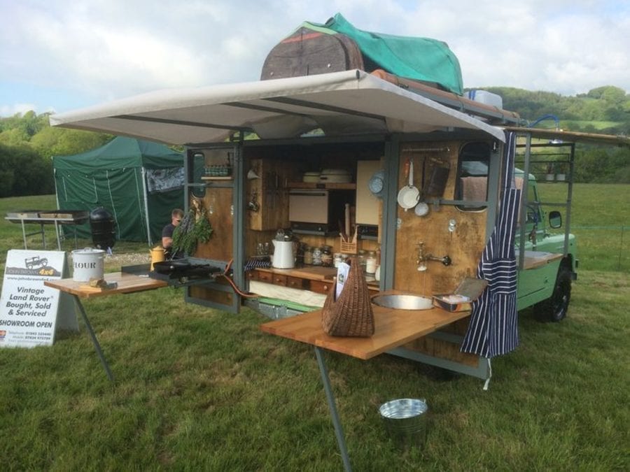 The Best Gastrowagon By Far – Hugh Fearnley-Whitingstall Land Rover – Land Rover converted into a ‘gastrowagon’ for television chef Hugh Fearnley-Whitingstall’s first television series heads to auction – Bonhams to sell with an estimate of £25,000 to £35,000 ($33,200 to $46,500, €28,000 to €39,200 or درهم121,900 to درهم170,700) for the 1965 / 1982 2.25-litre Land Rover ‘Gastrowagon’ at their Bicester Heritage sale on 11th December 2020.