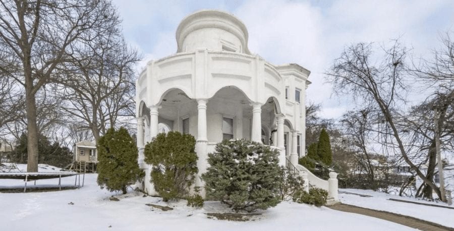 A Christmas Nightmare – 26 Cloverdale Avenue, Upper Darby, Delaware County, Pennsylvania, PA 19082, United States of America – Listed for sale for £221,000 ($300,000, €246,000 or درهم1.1 million), a sum 512% higher than the sale price twenty years prior, through Howard Hanna Real Estate Services in December 2020 – “Mini castle” in Pennsylvania goes on sale for 512% more than it sold for in 2000 in spite of its decoration being nightmare nasty.