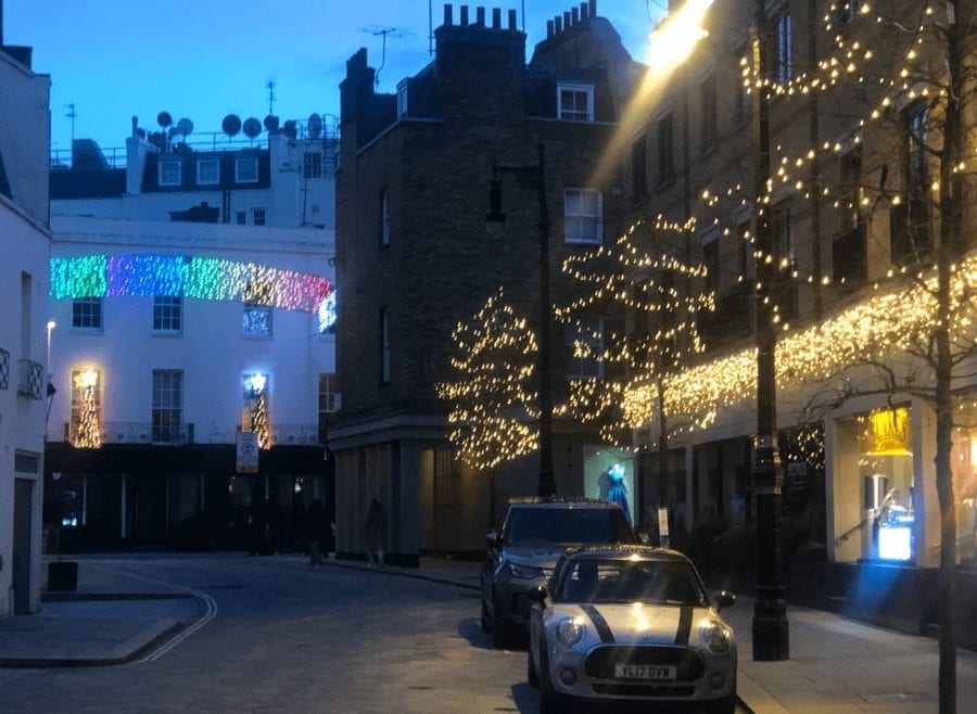 Bad Luck in Belgravia 2021? Why has the Duke of Westminster still got Christmas decorations up in Motcomb Street, Belgravia, SW1 in late January 2021? Bad luck or spirit lifting?