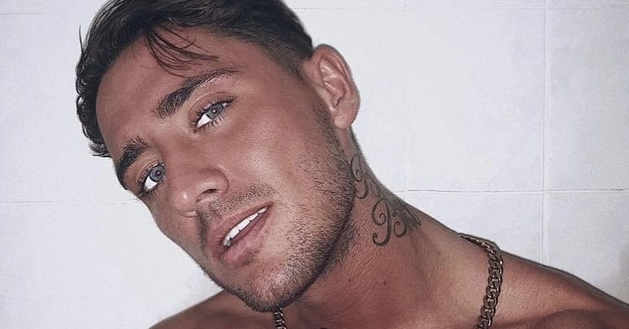 Moron of the Moment 2021 – Stephen Bear – Pure reality TV filth – Shameless scumbag sex pest Stephen Bear yet again proves himself to be the finest example of all that is wrong in once Great Britain.