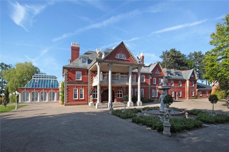 An English McMansion Mess – Deansgreen Hall, Crouchley Lane, Lymm, Cheshire, WA13 0TL, United Kingdom for sale through Jackson-Stops for £6 million – Gargantuan Cheshire ‘McMansion’ once owned by a BBC Sports Personality turned tax fraudster for sale; it’s beyond gaudy.