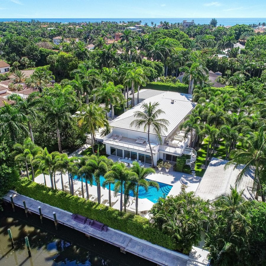 Epstein Gets The Wrecking Ball – £13m Jeffrey Epstein crib demolished – Wrecking ball sent in to destroy Prince Andrew’s paedo bestie Jeffrey Epstein’s £13.2 million Palm Beach mucky mansion at 358 El Brillo Way, Palm Beach, Florida, FL 33480, United States of America – Purchased by Miami developer Todd Michael Glaser.