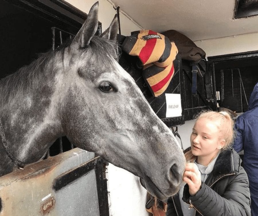 Heroine of the Hour 2021 – Young racing journalist Samantha Martin – 16-year-old Samantha Martin’s enthusiasm for horse racing and her involvement in the racing site “for young people, by young people” ‘Rein It In’ is captivating.