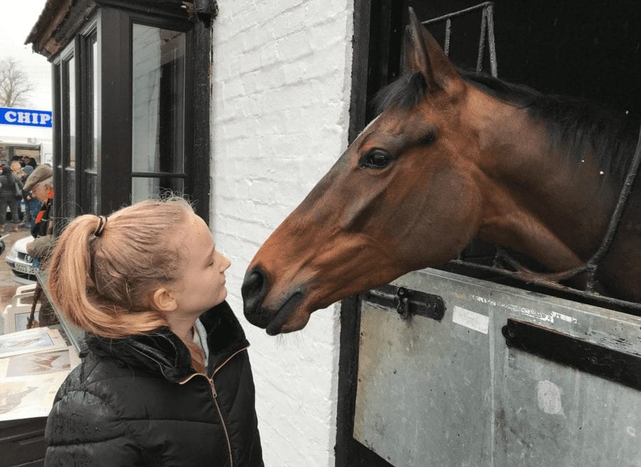 Heroine of the Hour 2021 – Young racing journalist Samantha Martin – 16-year-old Samantha Martin’s enthusiasm for horse racing and her involvement in the racing site “for young people, by young people” ‘Rein It In’ is captivating.