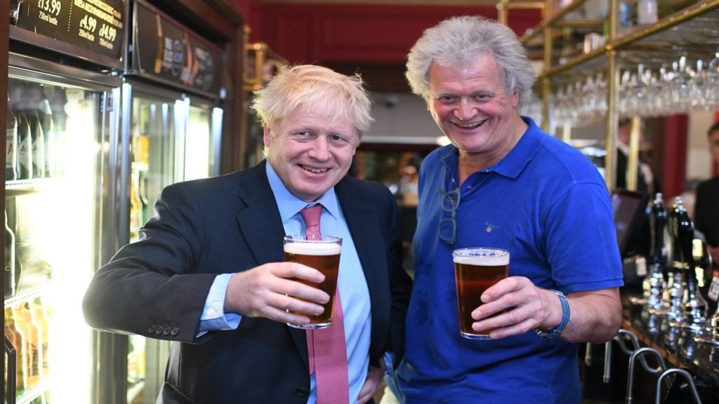 A Wetherspoons Washout 2021 – No shows at Wetherspoons pubs – On ‘Unlockdown Day 2021’ the Truro branch of Wetherspoons was still empty; given its owner Tim Martin’s joy in banning just about everything, could anybody be surprised?