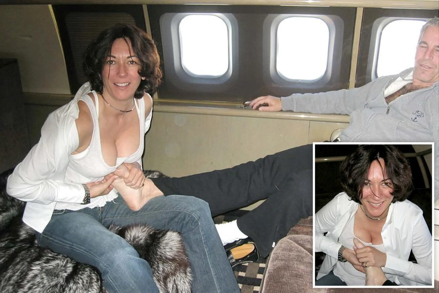 Ghislaine Maxwell flashing boobs and foot massaging Jeffrey Epstein