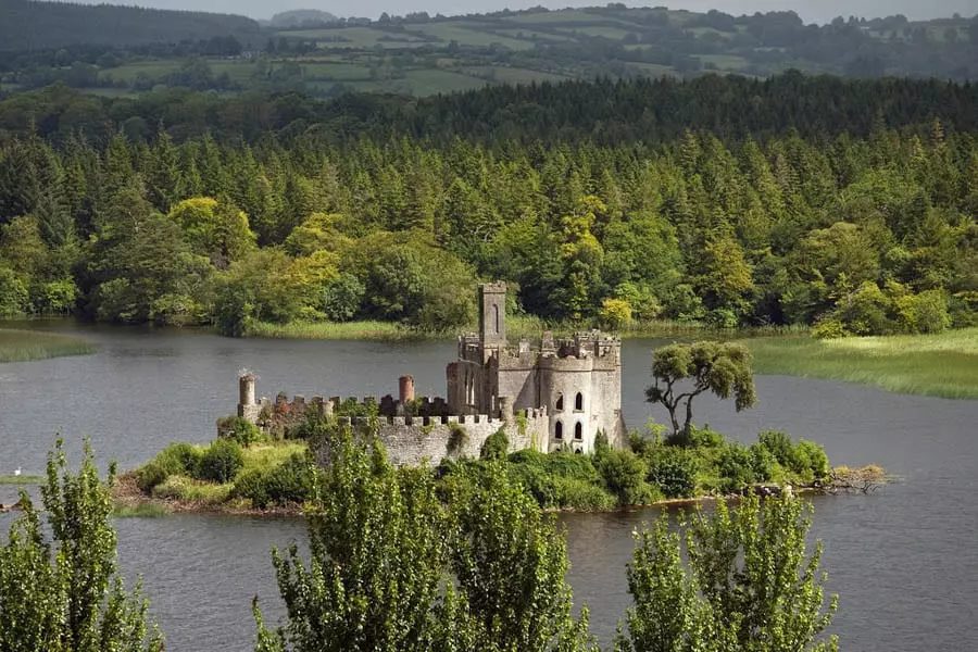 McDermotts Castle Lough Key