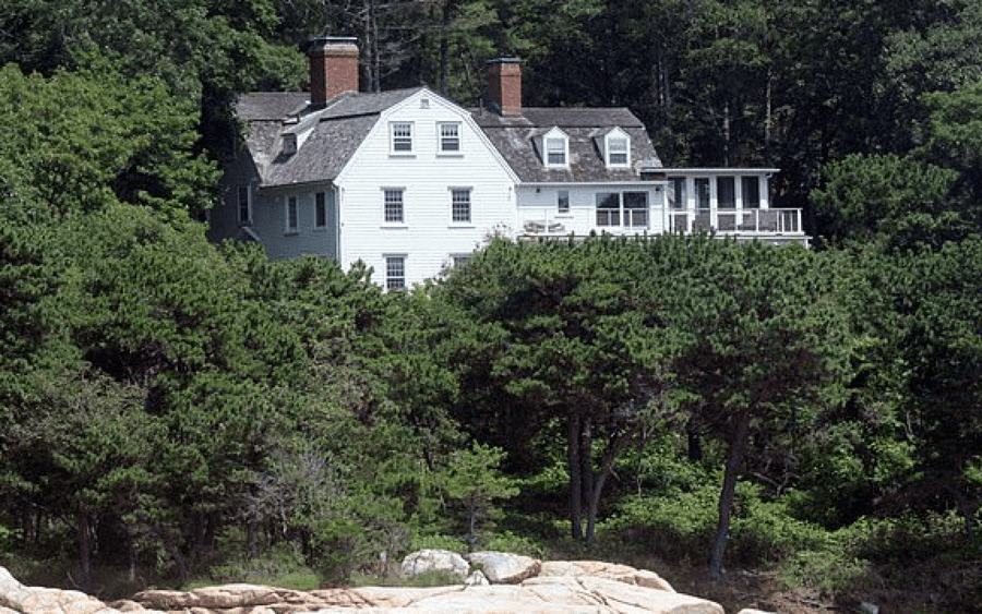 The Phippen-Smith House, 301 Summer Street, Manchester-by-the-Sea, Massachusetts, MA 01944, United States of America Ghislaine Maxwell Scott Borgerson Kris McGinn Brian Basham 2