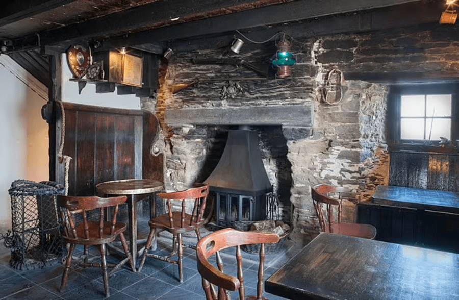 The Pilchard Inn interior 2